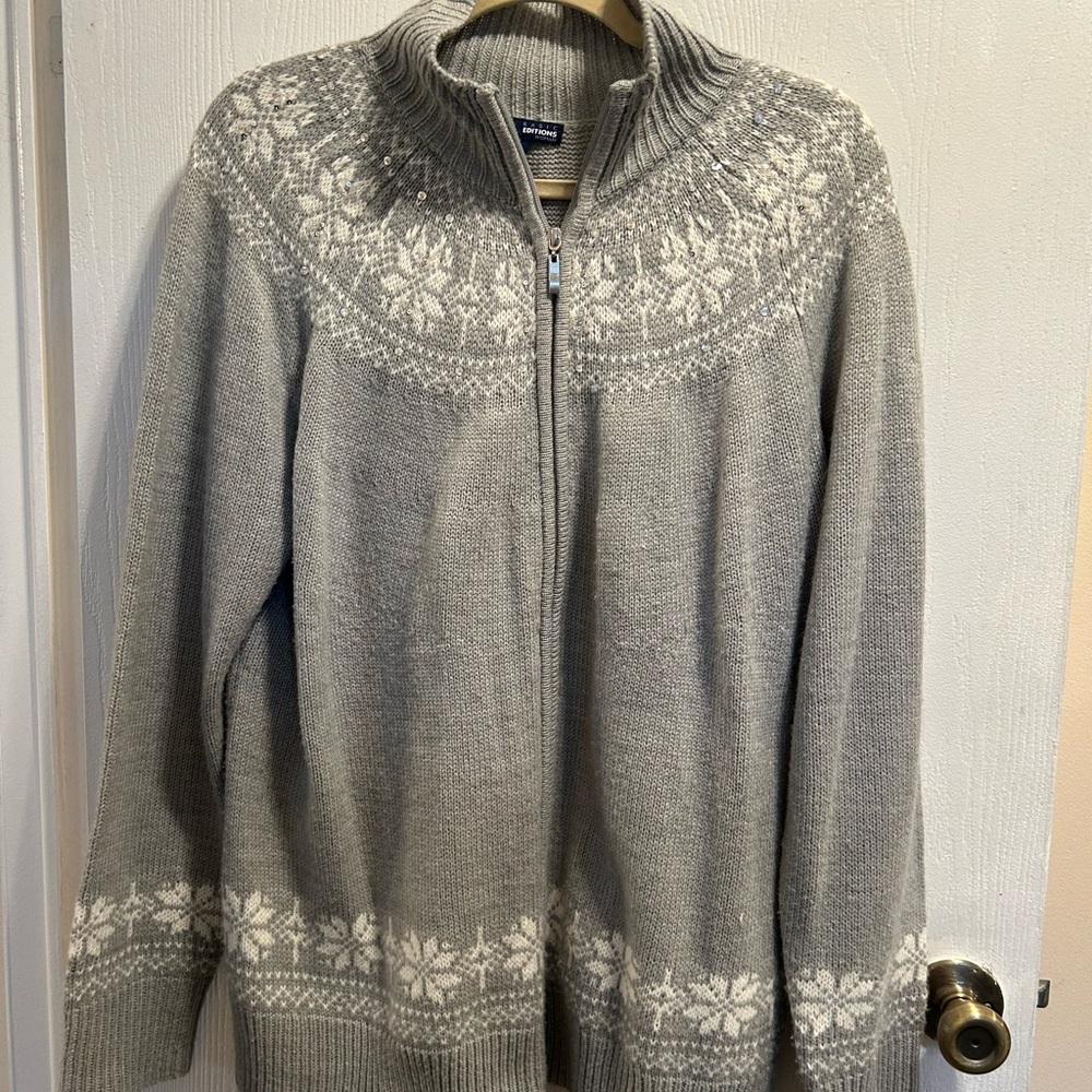 Basic Editions Gray and White Cardigan Sweater